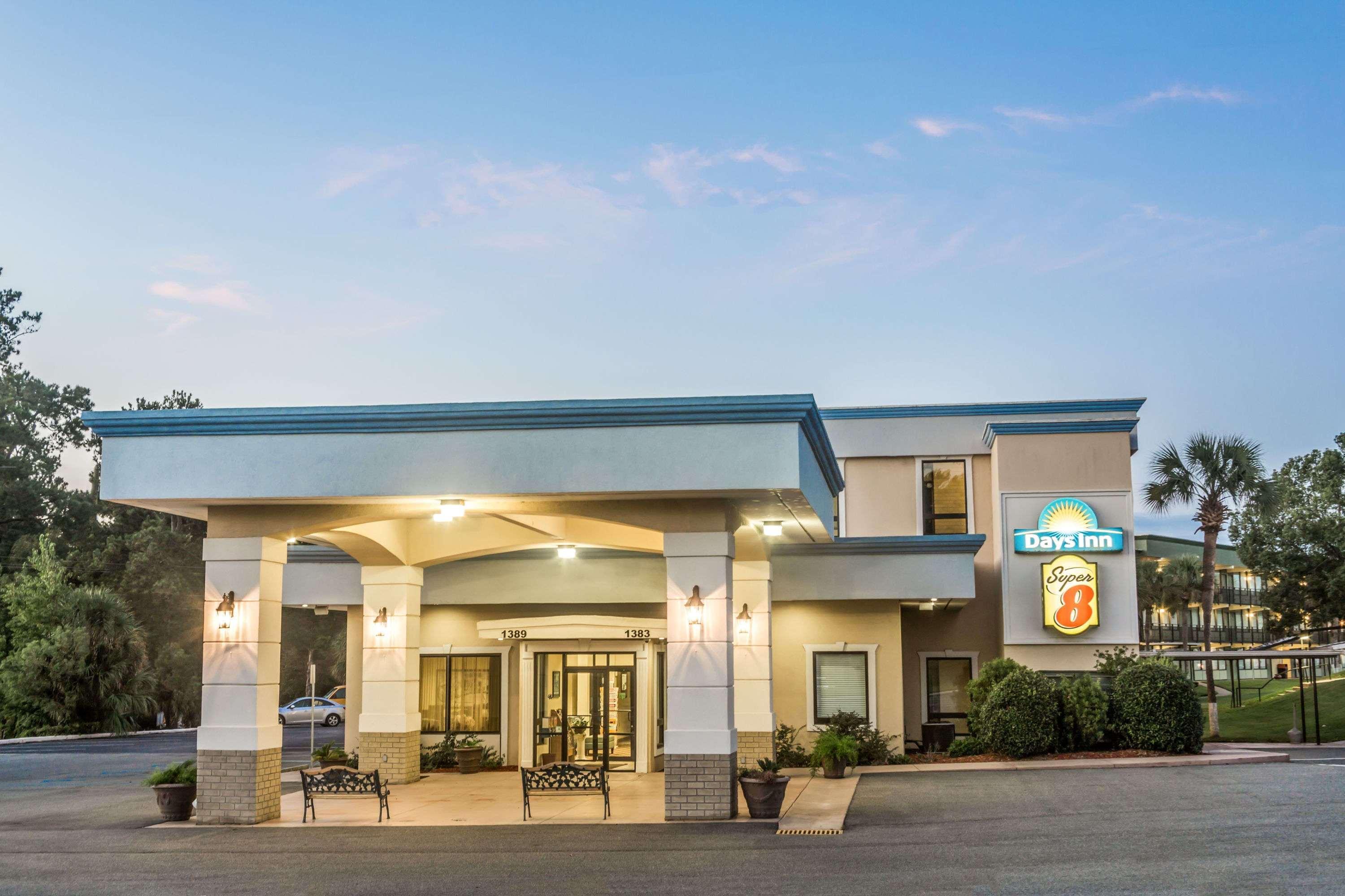 Super 8 By Wyndham Valdosta Mall Eksteriør bilde